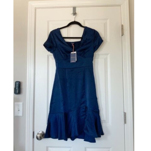 NWT Skies are Blue Navy V Neck Short Sleeve Satin - Picture 5 of 7